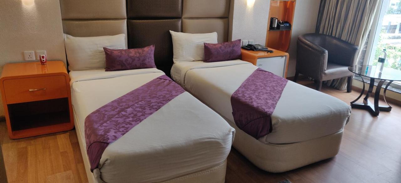 Ritu Ivy Hotell Calcutta Exteriör bild