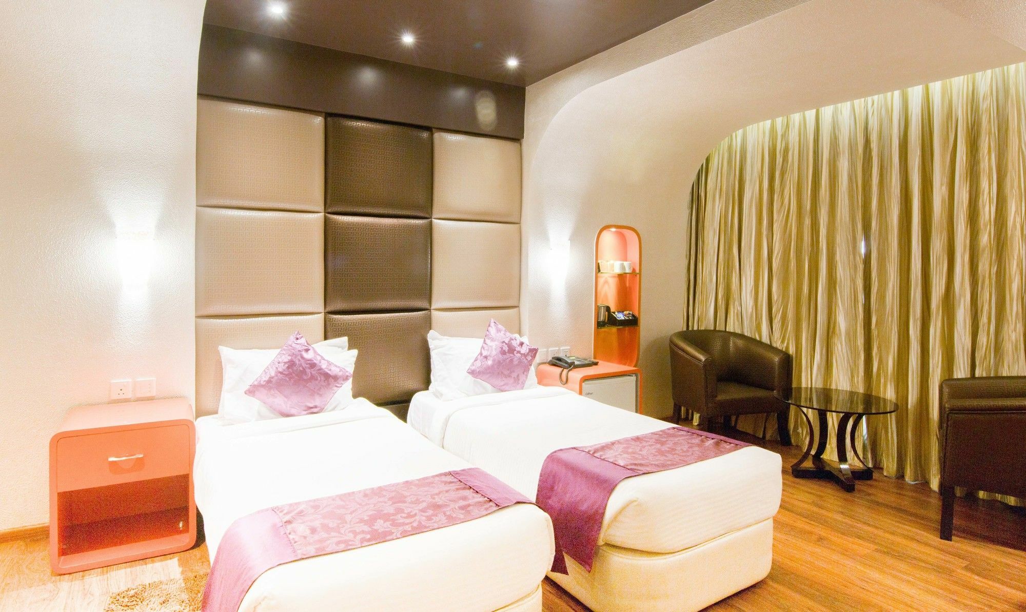 Ritu Ivy Hotell Calcutta Exteriör bild